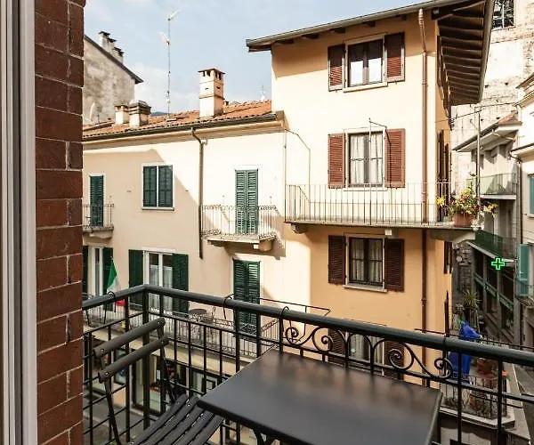 Stresa Residence Стреза