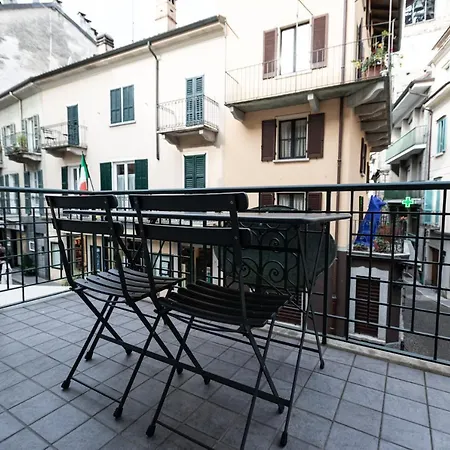 Stresa Residence מלון דירות 4*