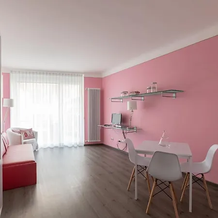 アパートホテル Stresa Residence ストレーザ