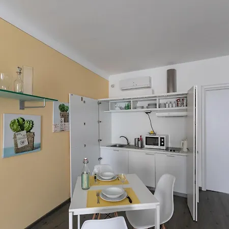 アパートホテル Stresa Residence ストレーザ