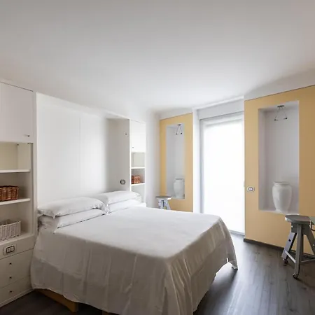 Stresa Residence アパートホテル ストレーザ