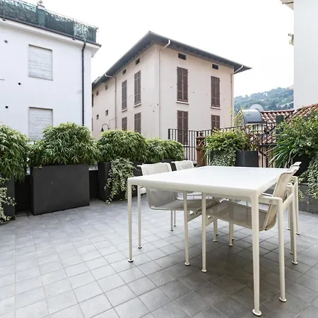 מלון דירות Stresa Residence 4*